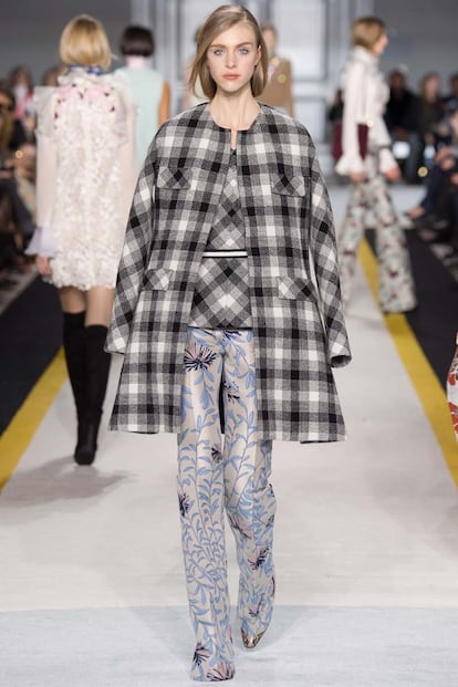 pasarela giambattista valli otoño invierno 2015 2016 paris fashion week