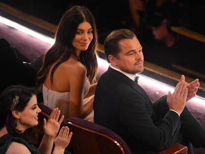 Leonardo DiCaprio y Camila Morrone en una de sus escasas apariciones públicas en la gala de los Premios Oscar del año 2020.