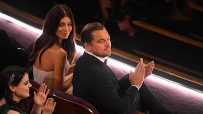 Leonardo DiCaprio y Camila Morrone en una de sus escasas apariciones públicas en la gala de los Premios Oscar del año 2020.