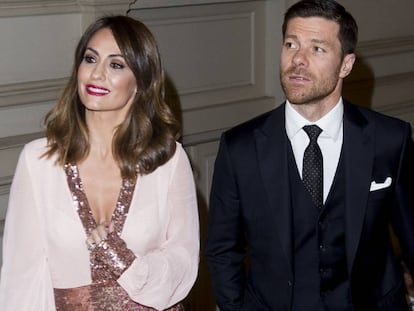 El futbolista Xabi Alonso y Nagore Aramburu este miércoles en Madrid.