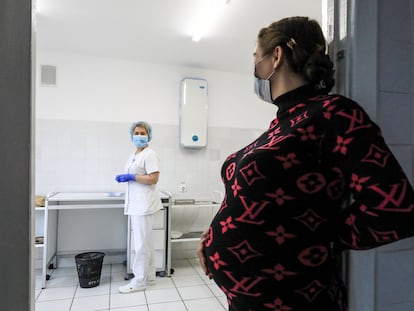 La preeclampsia tiene una incidencia mundial entre el 8% y el 10%. En España la cifra baja hasta el 2,7%. Aunque surge en el inicio del embarazo, su manifestación clínica se produce en la parte final de la gestación.