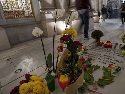 Cripta en La Almudena, donde la familia de Franco quiere enterrar a Franco.