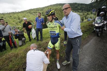 Contador, tras sufrir su ca&iacute;da este lunes.