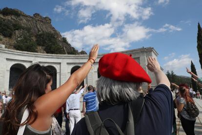 The group who organized the demonstration argue the decision to exhume Franco’s remains is a “disgrace.”