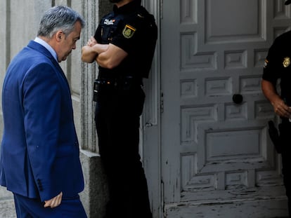 Santos Cerdán, a su llegada al Tribunal Supremo para declarar como investigado en el 'caso Koldo'.