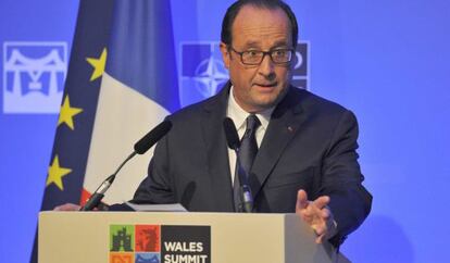 Hollande, durante una rueda de prensa en la cumbre de la OTAN en Gales.