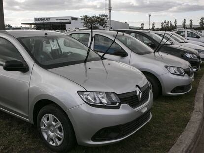 Punto de venta de coches nuevos en una agencia de Buenos Aires.