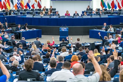 Vista de la votación del Parlamento Europeo presidida por Roberta Metsola, este miércoles en Estrasburgo.