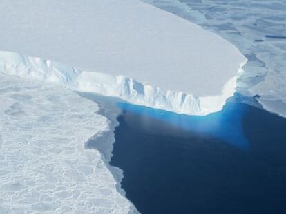 Glaciar Thwaites em Antártida ocidental.