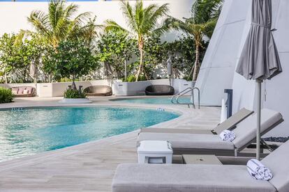 La piscina exterior del edificio de la familia Beckham en Miami