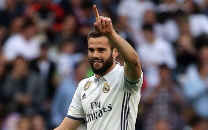 Nacho frente al Sevilla.