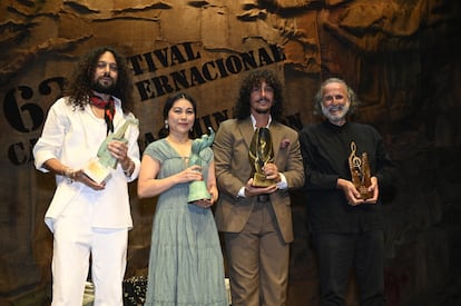 Desde la izquierda, los triunfadores del festival de Cante de las minas:  el guitarrista Joni Giménez, la bailaora La Yunko, el cantaor Jesús Corbacho y el violonchelista José 'El Marqués', en una imagen cedida por la organización.