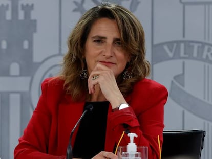 Ribera anuncia medidas para bajar la luz y Calviño dice que la economía española es de las menos expuestas