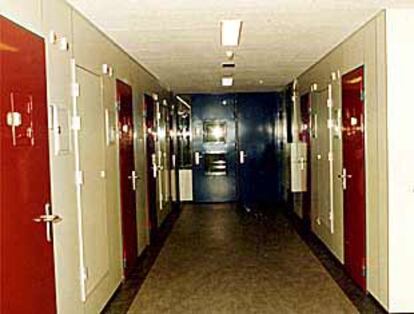 Interior de la cárcel de Scheveningen, donde está detenido Milosevic.