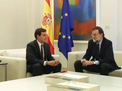 Mariano Rajoy y Albert Rivera reunidos en el palacion de la Moncloa.