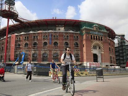 La Arenas, antiguo coso en proceso de reconversión en centro comercial.