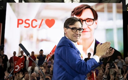 El primer secretario del PSC y candidato a presidente de la Generalitat, Salvador Illa, durante el acto de inicio de campaña de los socialistas catalanes para las elecciones del 12 de mayo, este jueves en Sabadell.