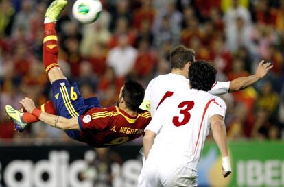 España cerró su clasificación para el Mundial de Brasil en Albacete. El Carlos Belmonte fue testigo de los goles de Negredo y Mata que colocaban definitivamente a La Roja como primera de grupo.