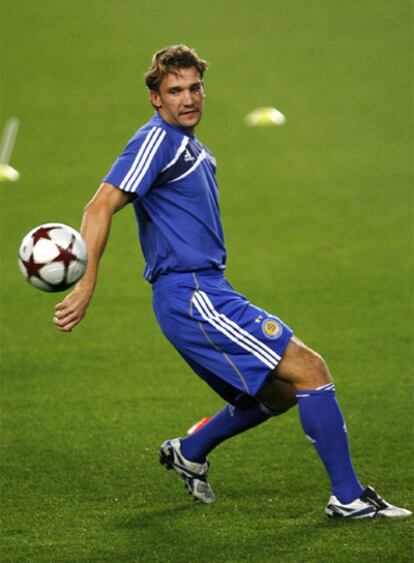 Shevchenko, en el entrenamiento de ayer en el Camp Nou.