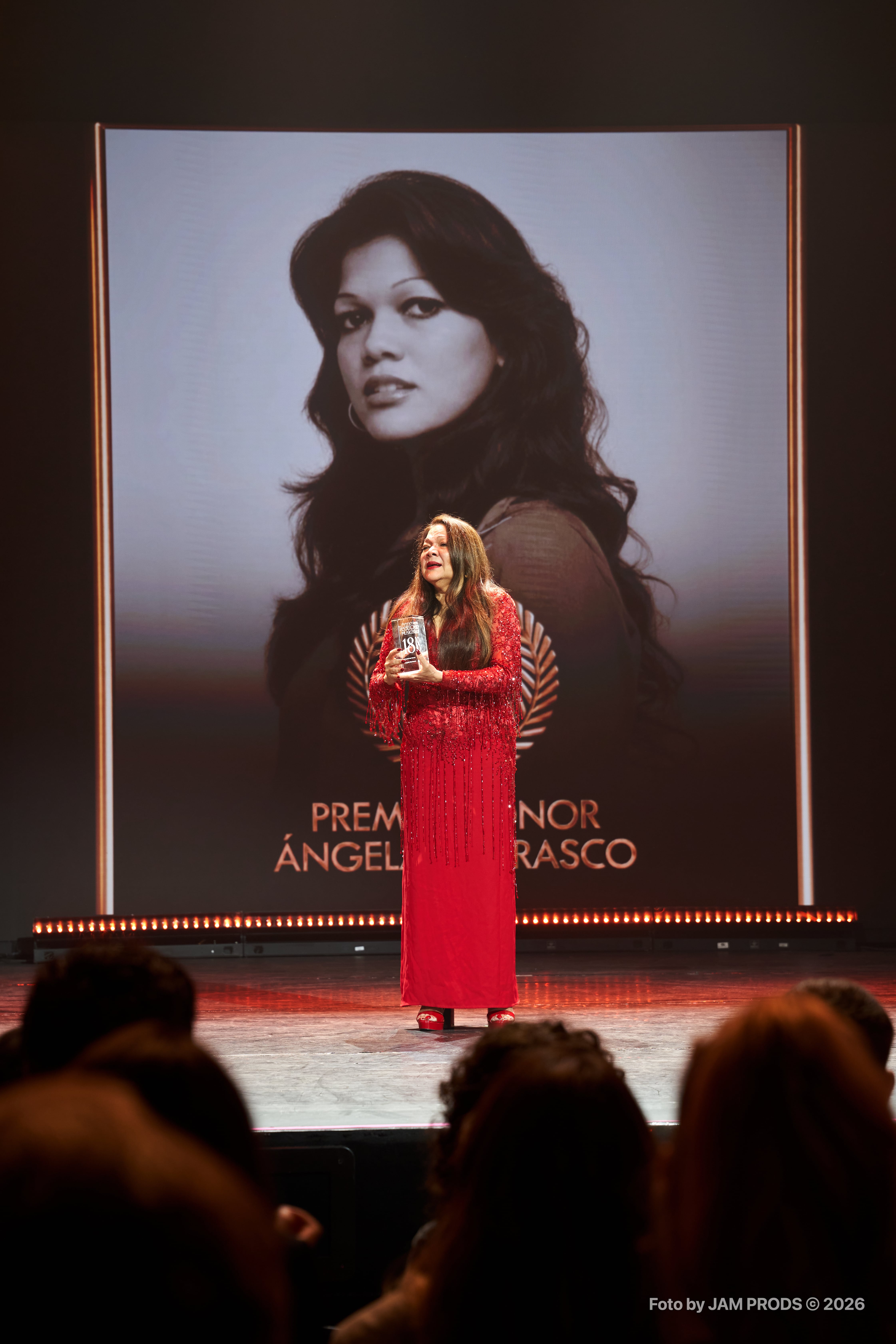 Ángela Carrasco recibe el premio de honor, galardón que anteriormente han recibido figuras como Concha Velasco, Mario Gas o Raphael.