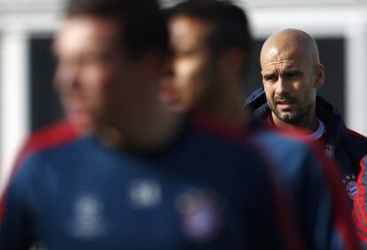 Pep Guardiola durante el entrenamiento del Bayern de Munich.