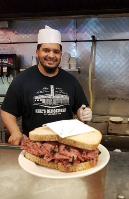 El clásico sándwich de pastrami de Katz's, en Nueva York.