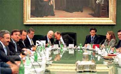 Primera reunión de la comisión de investigación del <i>caso Gescartera</i> en el Congreso de los Diputados.
