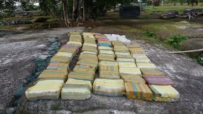 Un cargamento de marihuana colombiana incautado por el Ejército colombiano en la región amazónica de camino a Brasil.