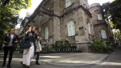 Centro gastronómico, cultural y de arte Blanco Colima. en la calle Colima. 