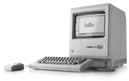 Tras el fracaso del Apple Lisa, la compañía se volcó en un nuevo proyecto: Macintosh. El Macintosh 128K se presentó a principios de 1984. Las ventas de este ordenador tampoco fueron las esperadas, por lo que Apple decidió fusionar los dos proyectos (Lisa y Macintosh) en uno solo. El Mac fue el gran éxito de Jobs, pero al mismo tiempo la idea que precipitó su posterior salida de la compañía.