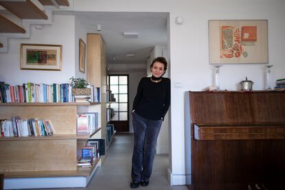 La socióloga franco-israelí Eva Illouz, fotografiada en su casa en Jerusalén. 
