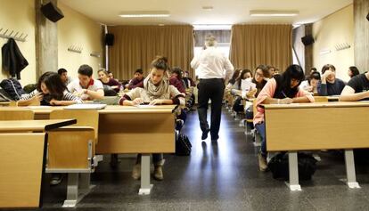 Una clase en la Universidad Complutense de Madrid.