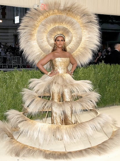 At 67, Iman remains a style icon, as evidenced by her appearance at the 2021 Met Gala.