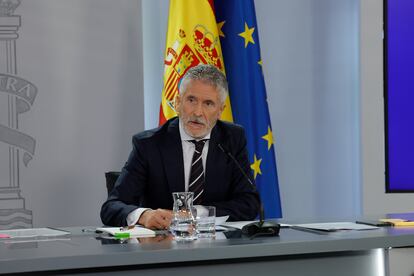 El ministro del Interior, Fernando Grande-Marlaska durante la rueda de prensa celebrada tras el Consejo de Ministros en la Moncloa este martes.