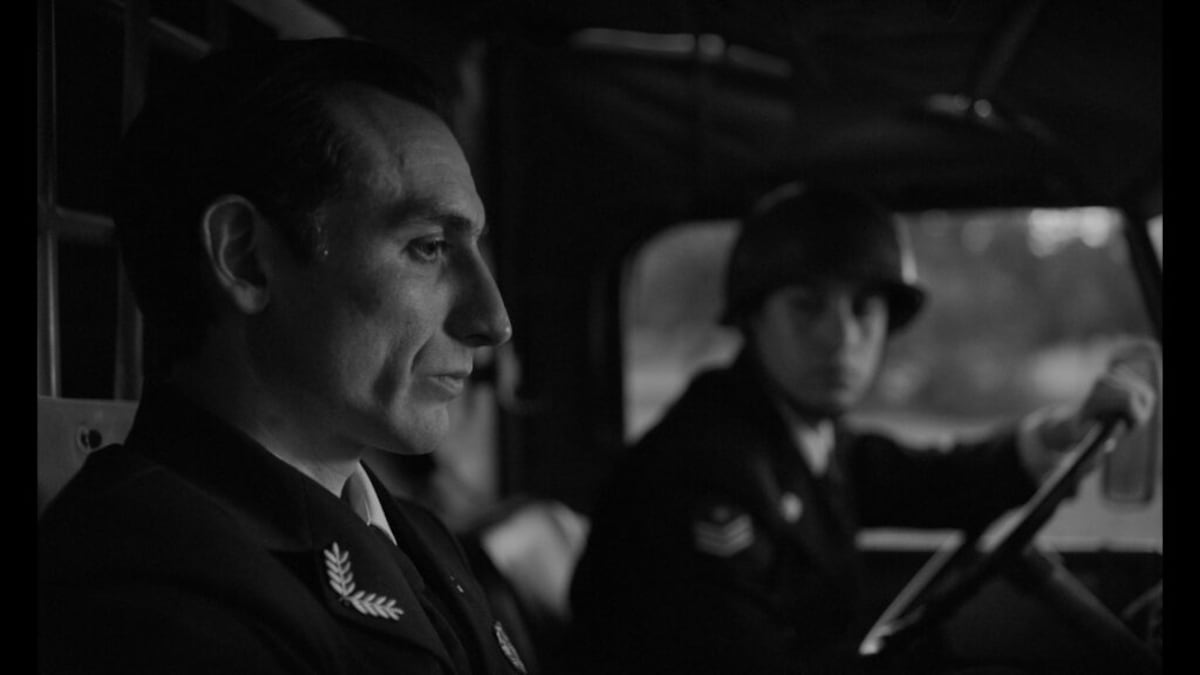 ‘Hangar rojo’: una ópera prima rotunda sobre la conciencia individual en el golpe de Pinochet