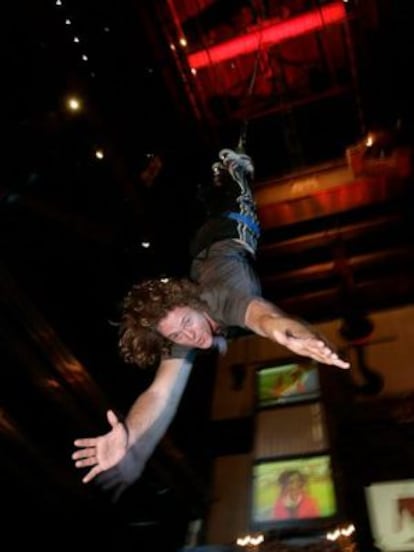 Puenting en el Magna Science Adventure Centre, en Sheffield (Reino Unido).