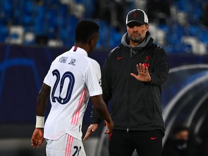 Klopp y Vinicius, en la ida en Valdebebas.