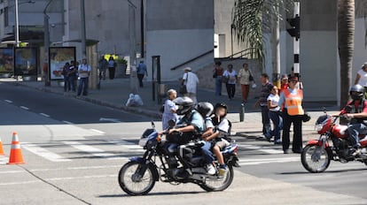 Pasajeros menores de edad en una motocicleta aumenta el riesgo de muertes en siniestros viales en Bogotá