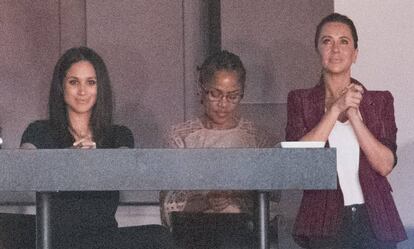 Meghan Markle con su madre, Doria Ragland, y Jessica Mulroney, en el palco de los Juegos Invictus organizados por Enrique de Inglaterra el pasado septiembre en Toronto.