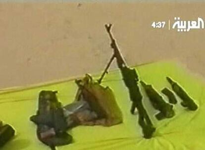 Una imagen de la televisión saudí muestra las armas intervenidas.