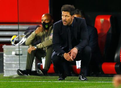 Diego Pablo Simeone, durante el último Sevilla-Atlético (1-0), disputado el domingo en el Sánchez Pizjuán.