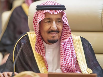 El rey Salman, durante la reunión del Consejo de Cooperación del Golfo, este viernes en la Meca.