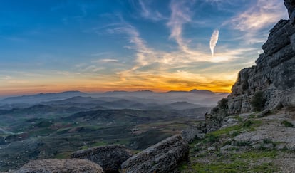 Atardecer desde el Parque natural de los Montes de Málaga. 