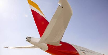 Cola de uno de los A350 de Iberia.