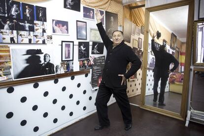 Carrete, en su escuela de baile en Torremolinos.