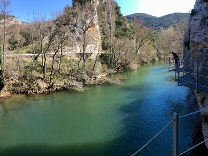 Uno de los muchos miradores sobre el Ebro en el desfiladero de los Hocinos, en la comarca de las Merindades.