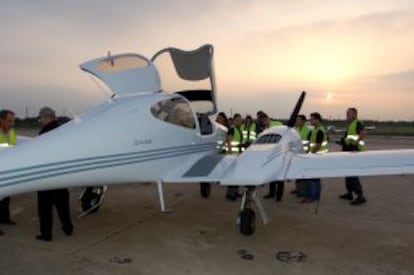 Alumnos del grado de piloto de aviación comercial de la Universidad Rovira i Virgili de Tarragona.