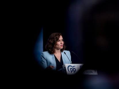 La presidenta de la Comunidad de Madrid, Isabel Díaz Ayuso, el 23 de mayo en Alcorcón (Madrid).