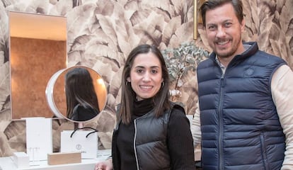 Cristina Aristoy y Paco Tormo, fundadores de la joyería online Singularu.