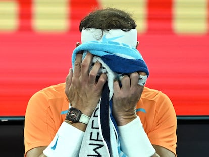 Nadal, durante una de las pausas del partido contra McDonald.